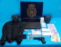 Detenido un joven que presionó a dos atracadores para cometer robos en farmacias de Fuengirola como pago de una deuda