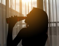 Sanidad busca la implicación de toda la sociedad en la campaña 'Menores sin alcohol'