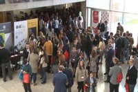 Empresas, Universidad de Extremadura y alumnos "se acercan" en la Feria de Empleo y Emprendimiento LinkEM