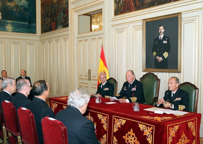 El Rey Juan Carlos preside la Junta del Real Patronato del Museo Naval