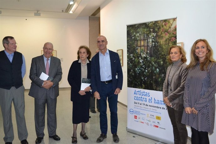 'Artistas Contra El Hambre' en la sala Atín Aya.