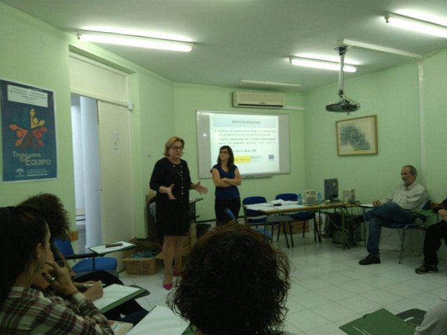 [L Comunicacion.Almeria.Dgob] Nota. La Junta Forma A Profesionales De La Educaci