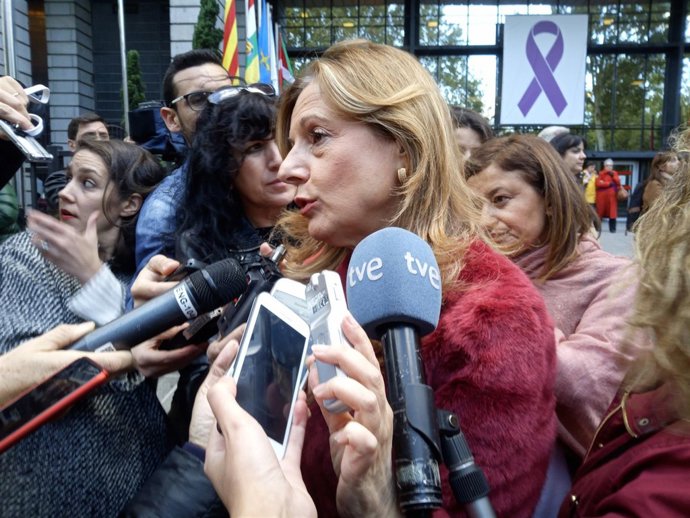  Consejera De Salud De La Junta De Andalucía, Marina Álvarez, Llega Al CISNS