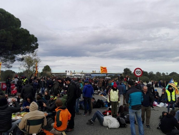 Tall de trànsit a Girona per la vaga del 8 de novembre