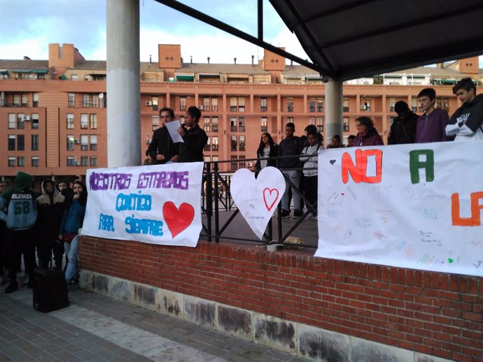 Homenaje a la joven asesinada en Tetuán