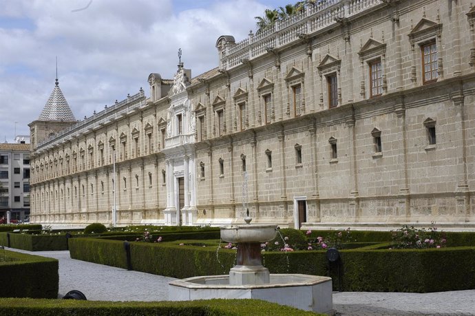 Fachada Del Parlamento Andaluz