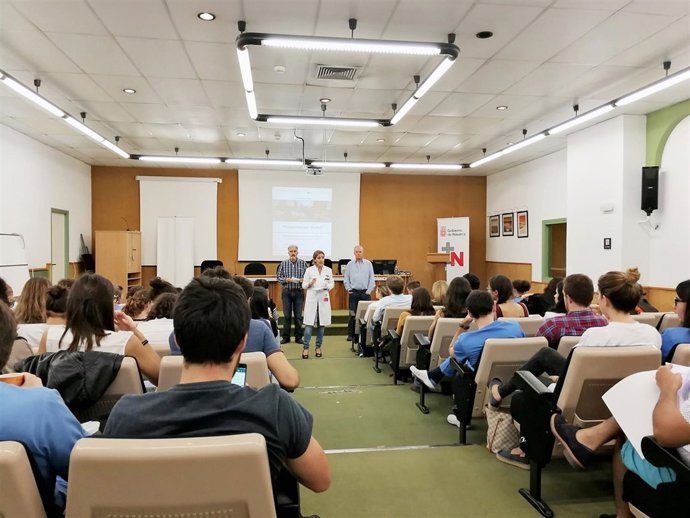 Asistentes a uno de los cursos de idomas que imparte Salud a sus profesionales.