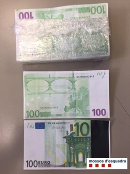 Intent d'estafa amb bitllets falsos de 100 euros 