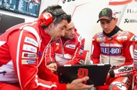 Lorenzo: "La situación favorece más a Márquez y no será fácil para Dovizioso"