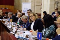 Blanca Martín propone un "pacto institucional" contra la violencia de género y la discriminación por orientación sexual