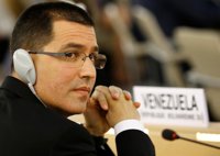 Arreaza achaca las "absurdas" sanciones de EEUU a su "sistemática campaña de agresión" contra Venezuela