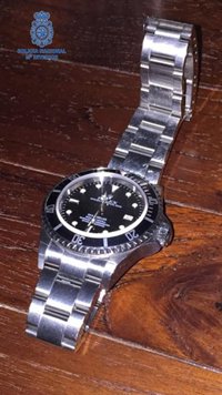 Detenido un hombre por hurtar un reloj valorado en 10.000 euros del vestuario de un colegio de Palma
