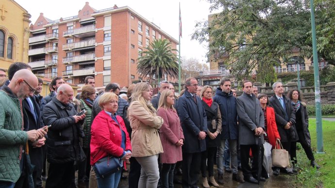 El PP vasco conmemora el Día de la Memoria en Getxo                   