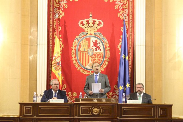 Pío García Escudero en el Senado en el acto La derrota policial de ETA