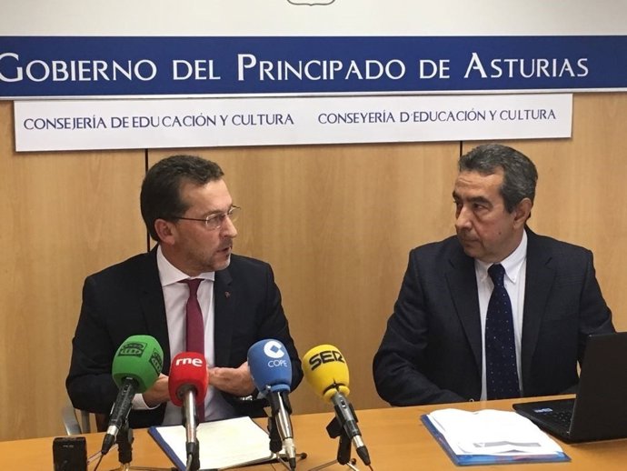 El consejero de Educación y el presidente del Consejo Escolar