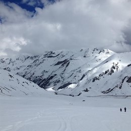 Portalet Francia esquí con raquetas nieve