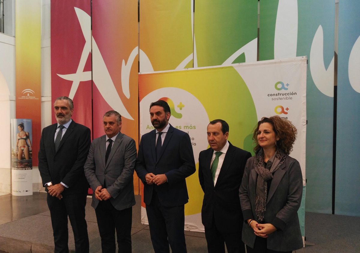La Junta de Andalucía lanza incentivos para el sector turístico de hasta el 65 para mejoras de