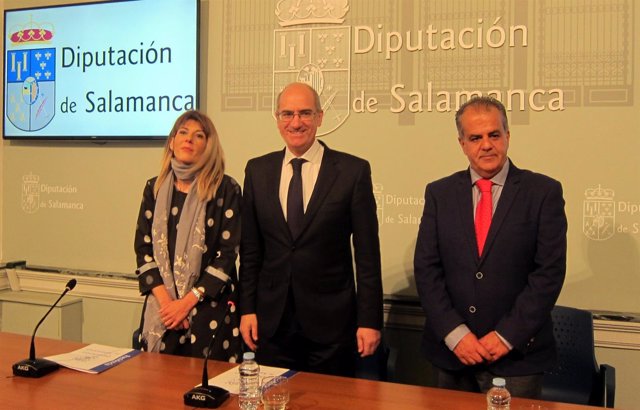      Salamanca: Eva Picado, Javier Iglesias Y José M. Sánchez                  