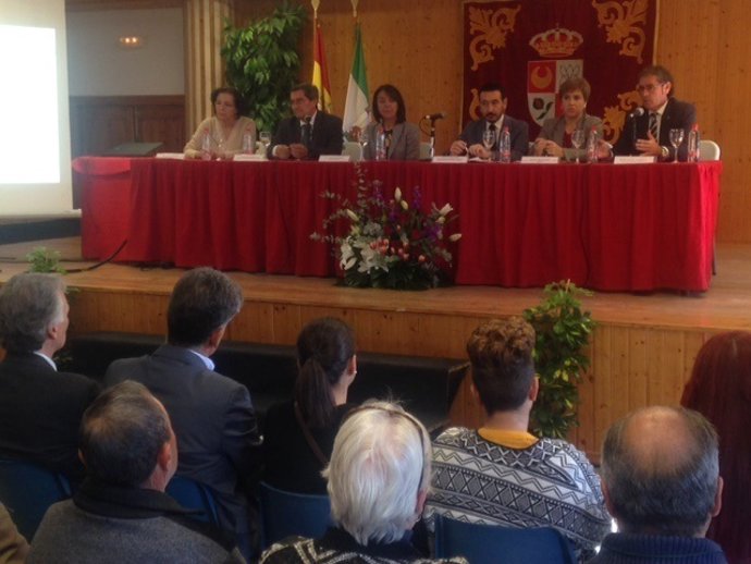 Nota Fotos Y Corte Audio/ Instituciones Y Municipios Apelan A Reforzar Los Servi