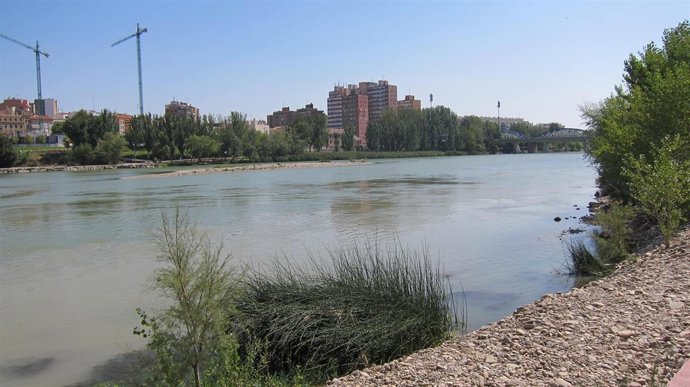 Río Ebro en Zaragoza