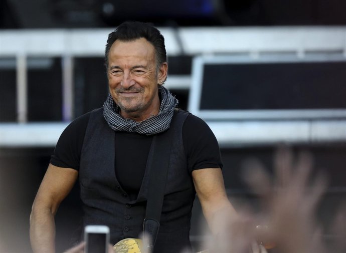 BRUCE SPRINGSTEEN