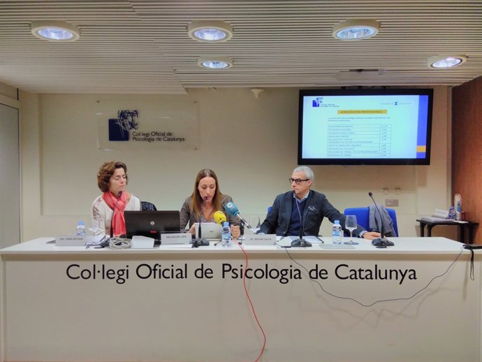 A.Mitjans, D.Llíria i A.Calvo en el Col·legi de Psicologia de Catalunya