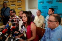 El nuevo diálogo con el Gobierno aumenta la brecha en la oposición venezolana