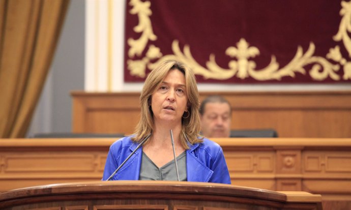 Gpp Clm (Cortes De Voz Y Fotografía) La Presidenta Del Gpp, Ana Guarinos, En El 