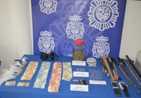 Desmantelan un punto de venta de droga en Marbella y detienen a cuatro personas