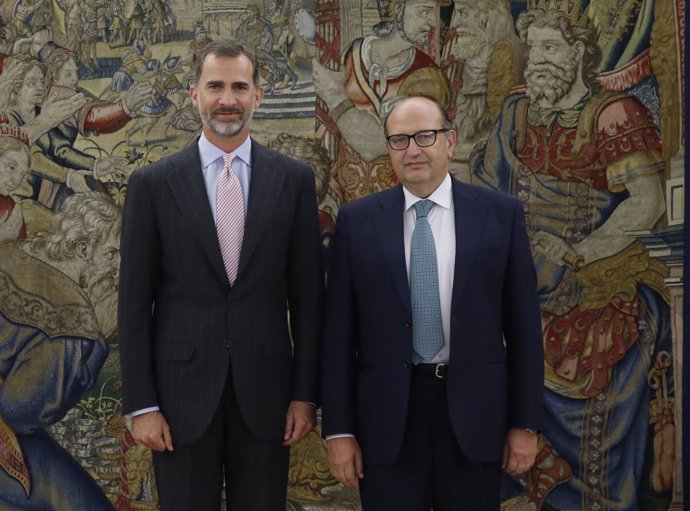 El Rey con el presidente del Tribunal de Cuentas