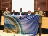 Diez playas de Santander volverán a lucir la bandera Ecoplayas en 2018