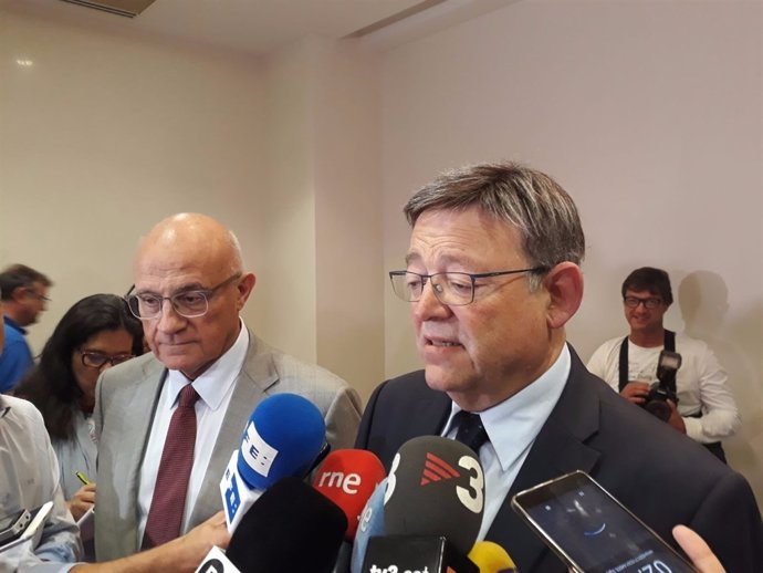 Ximo Puig atén als mitjans