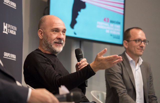 Darío Grandinetti recibe el Premio Ciudad de Huelva en el Festival de Cine