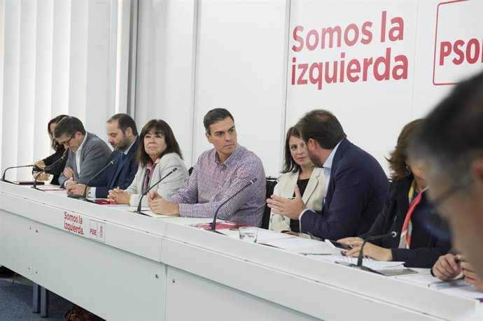 Pedro Sánchez presideix la reunió de l'Executiva Federal del PSOE