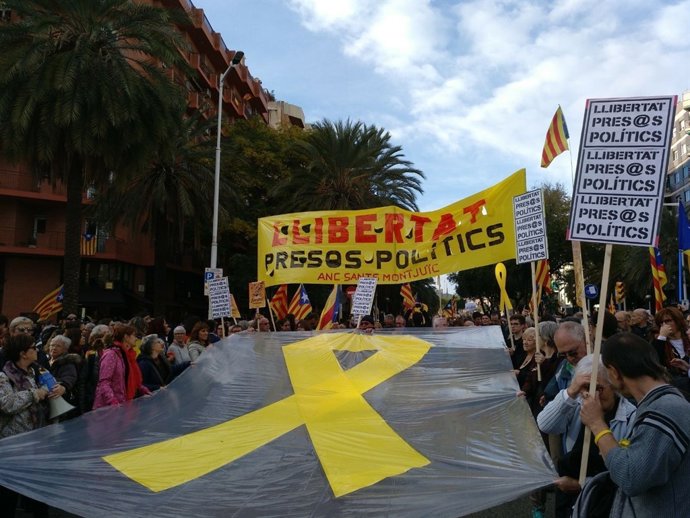 Manifestació per a l'alliberament dels independentistes empresonats