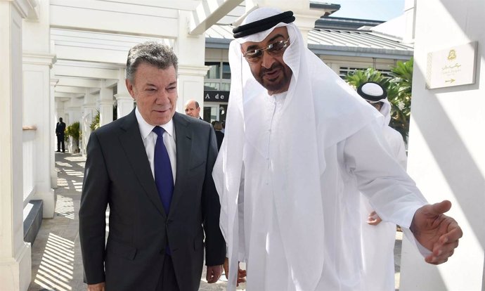 El príncipe heredero de Abu Dhabi, Mohammed bin Zayed al Nahyan, y Santos