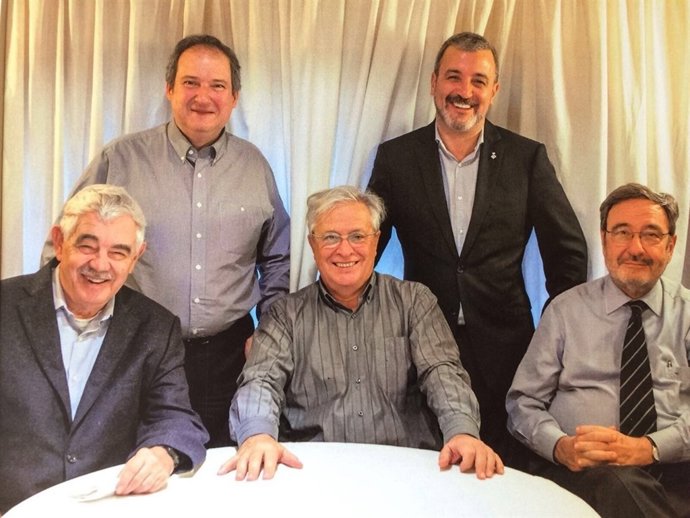 Foto d'alcaldes penjada al twitter per Jaume Collboni