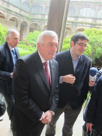 El rector de la USC aboga por revisar las pruebas de acceso a la universidad para "no exagerar" la especialización