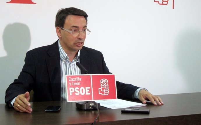 Fernando Pablos en un acto del PSOE en Salamanca