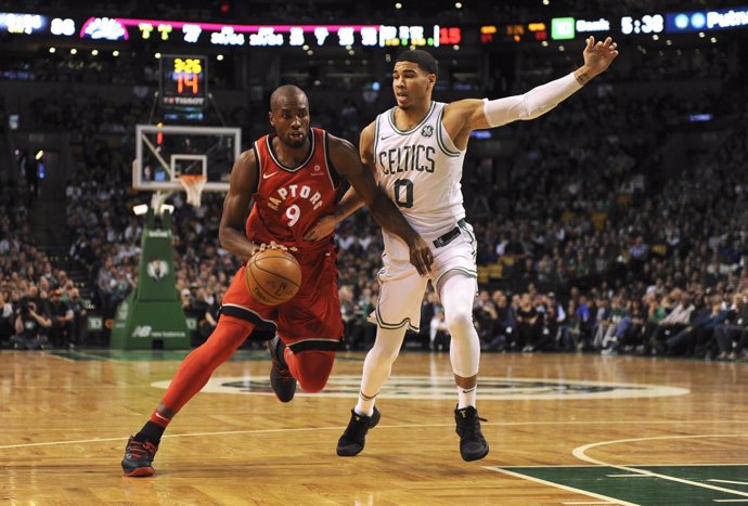 Ibaka en el Toronto Raptors - Boston Celtics