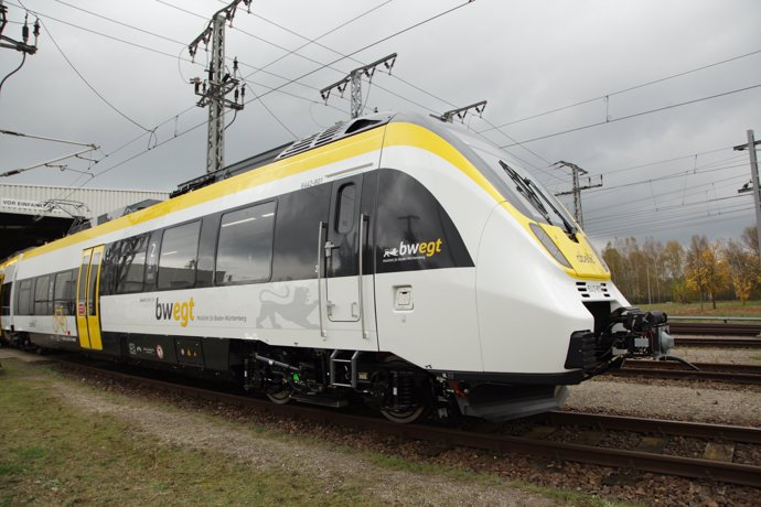 Tren alemania Bombardier Talent 2 transporte