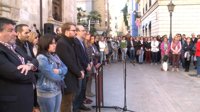 Alzira dice "basta ya" tras la muerte de la niña de dos años degollada por su padre