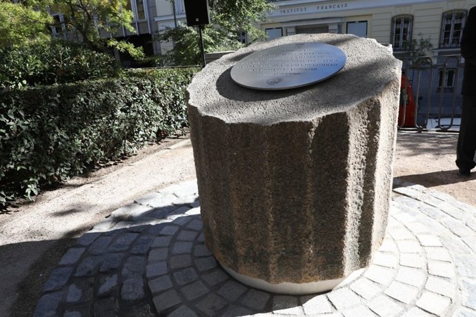 Madrid homenajea a las víctimas de los atentados de París de 2015