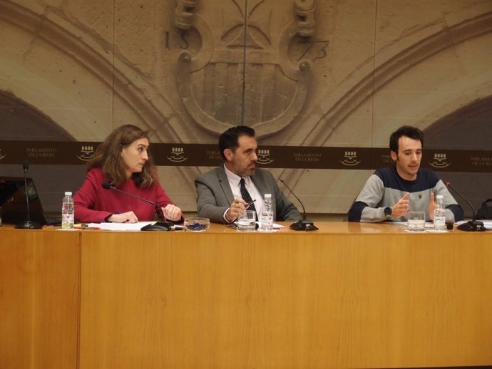 La oposición cuestiona las alegaciones y su ampliación de contrato