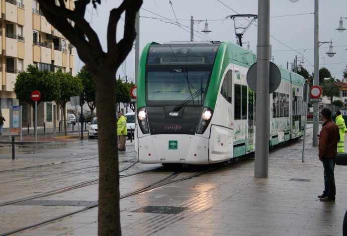 Tren tranvía de la Bahía de Cádiz.