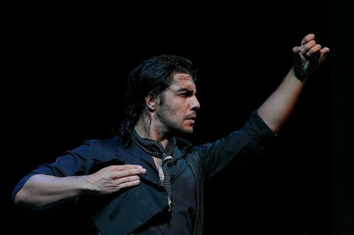 Iván Vargas bailaor granadino bienal arte flamento málaga arte cultura baile 