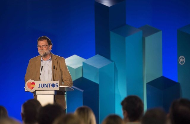 Rajoy muestra su apoyo a Albiol como candidato al 21-D