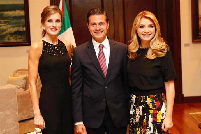 REINA LETIZIA CON PRESIDENTE PEÑA Y ANGÉLICA RIVERA