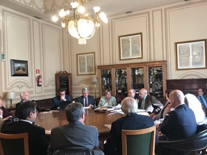 Mesa redonda sobre el Valle del Jerte en el Casino de Madrid