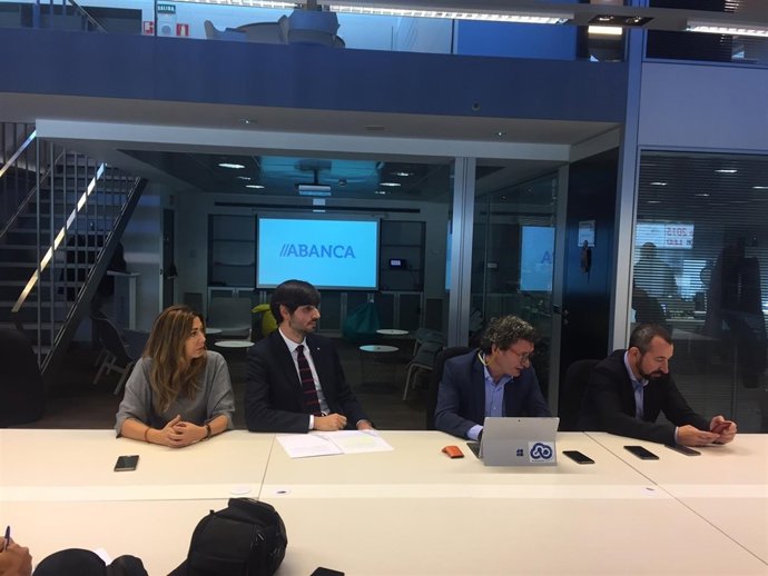 Abanca presenta en A Coruña un nuevo servicio para captar clientes.